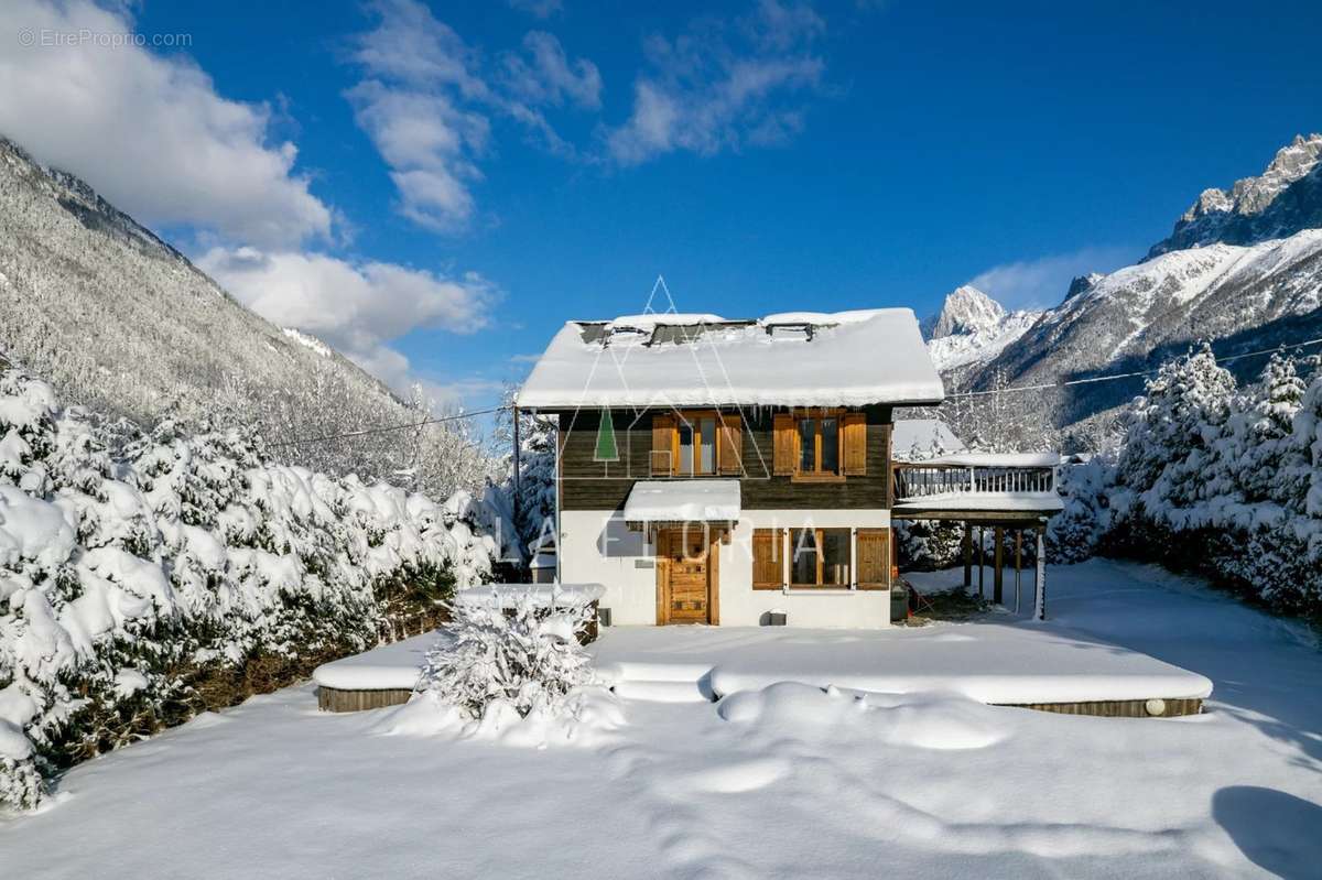 Maison à LES HOUCHES