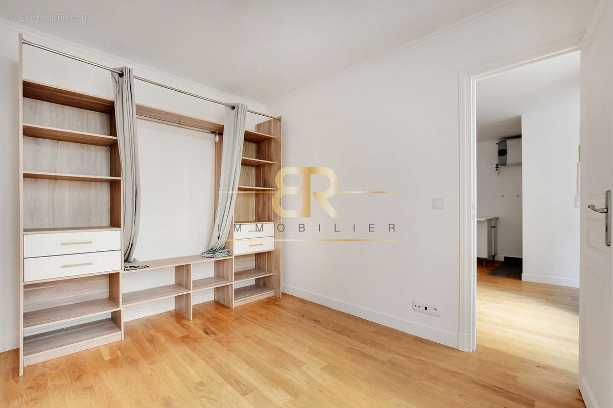 Appartement à PARIS-8E