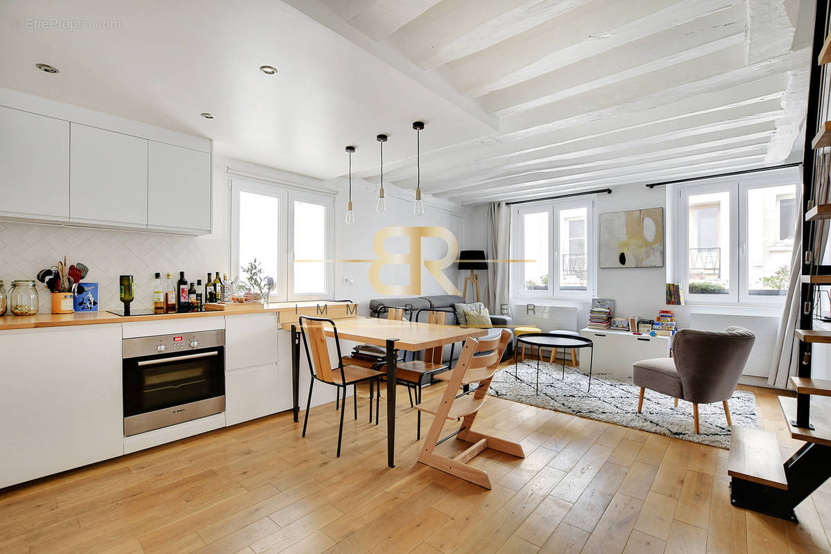 Appartement à PARIS-11E