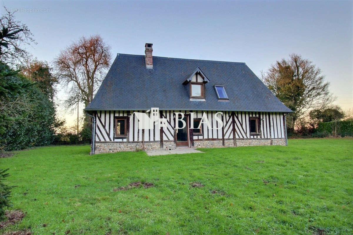 Maison à BERNAY