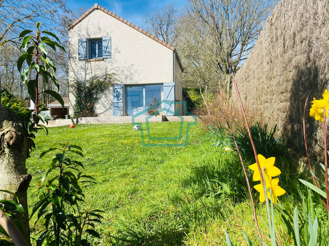 Maison à MONTFORT-L&#039;AMAURY