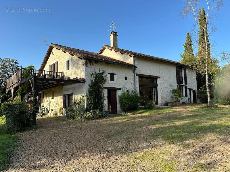 Maison à BOUTEILLES-SAINT-SEBASTIEN