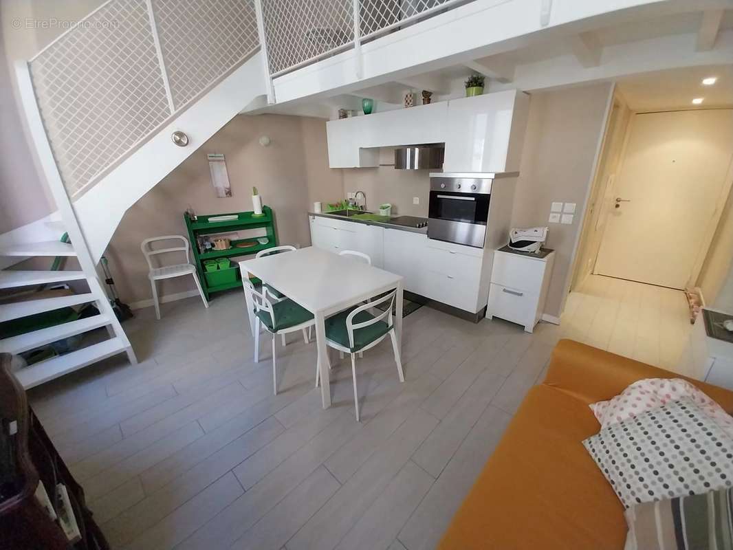 Appartement à MENTON