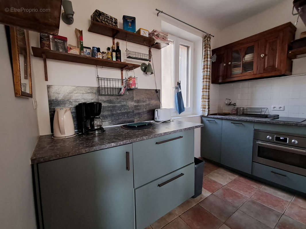 Appartement à MARSEILLE-1E