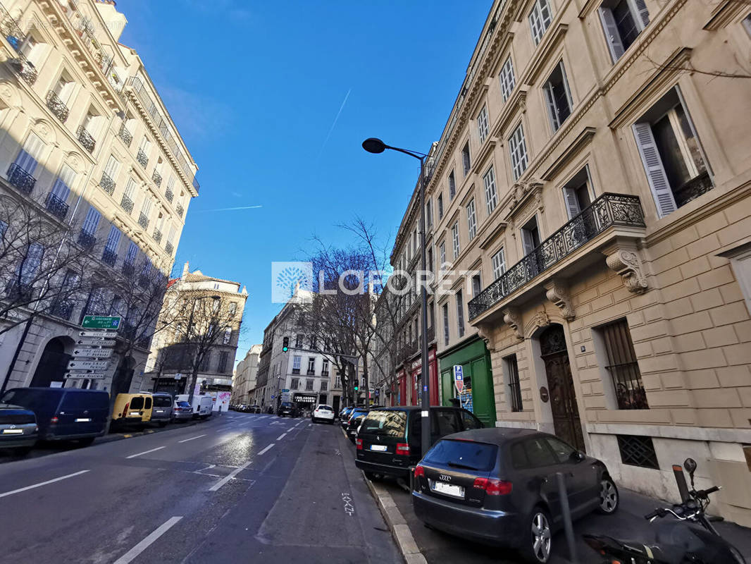 Commerce à MARSEILLE-1E