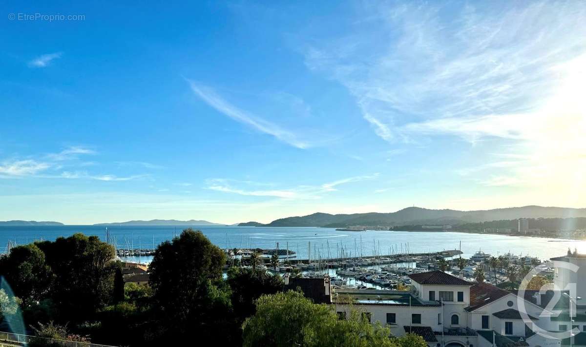 Appartement à LE LAVANDOU