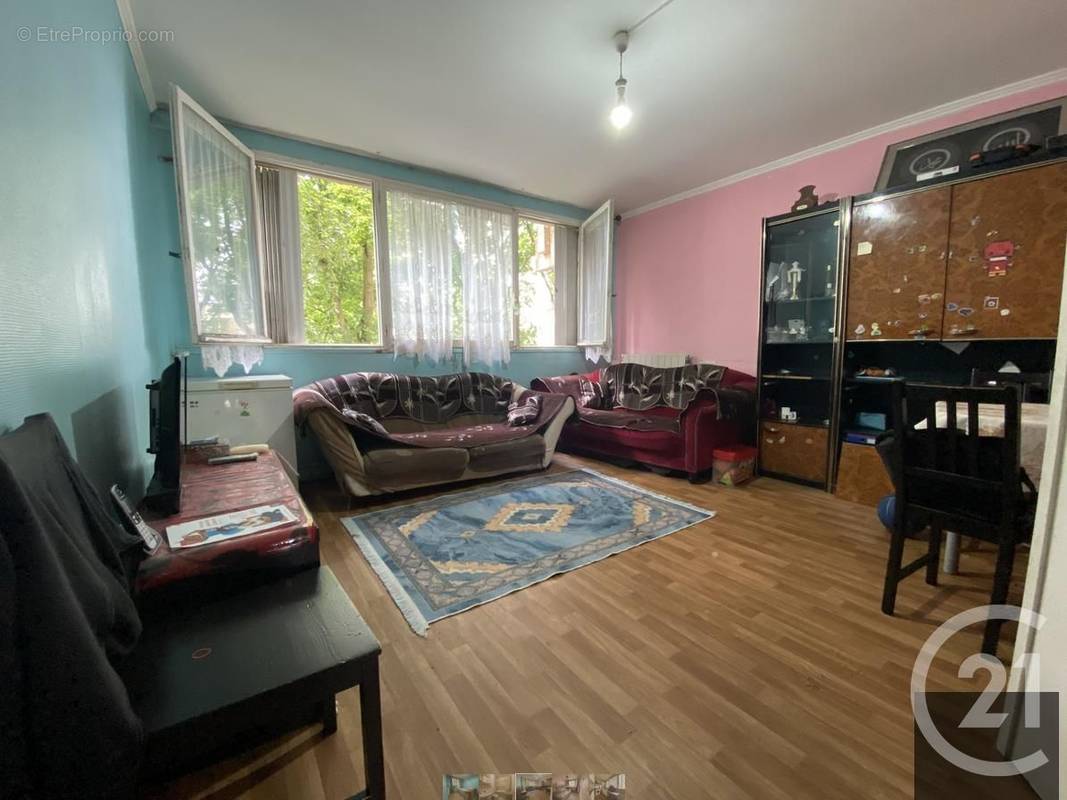 Appartement à GARGES-LES-GONESSE