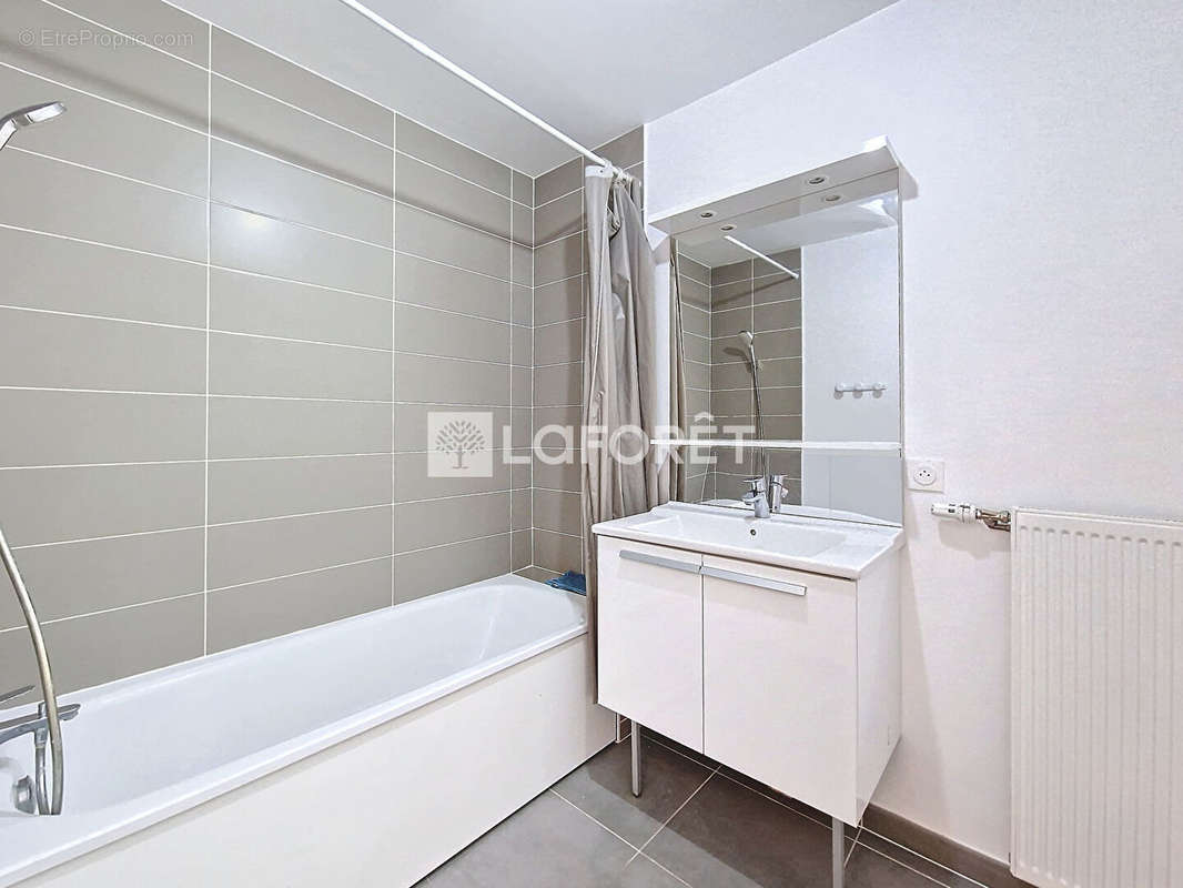 Appartement à BONNEUIL-SUR-MARNE