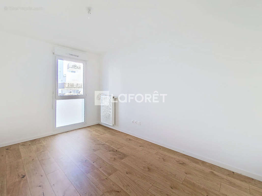 Appartement à BONNEUIL-SUR-MARNE