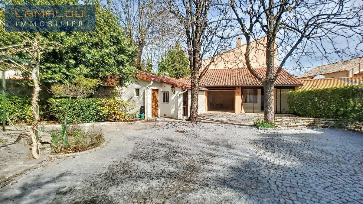 Maison à LAMALOU-LES-BAINS