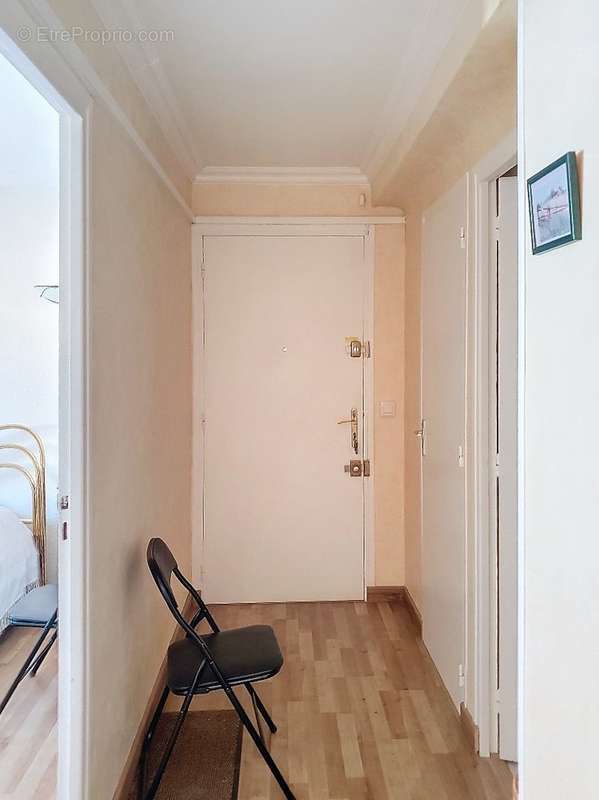 Appartement à LAMALOU-LES-BAINS