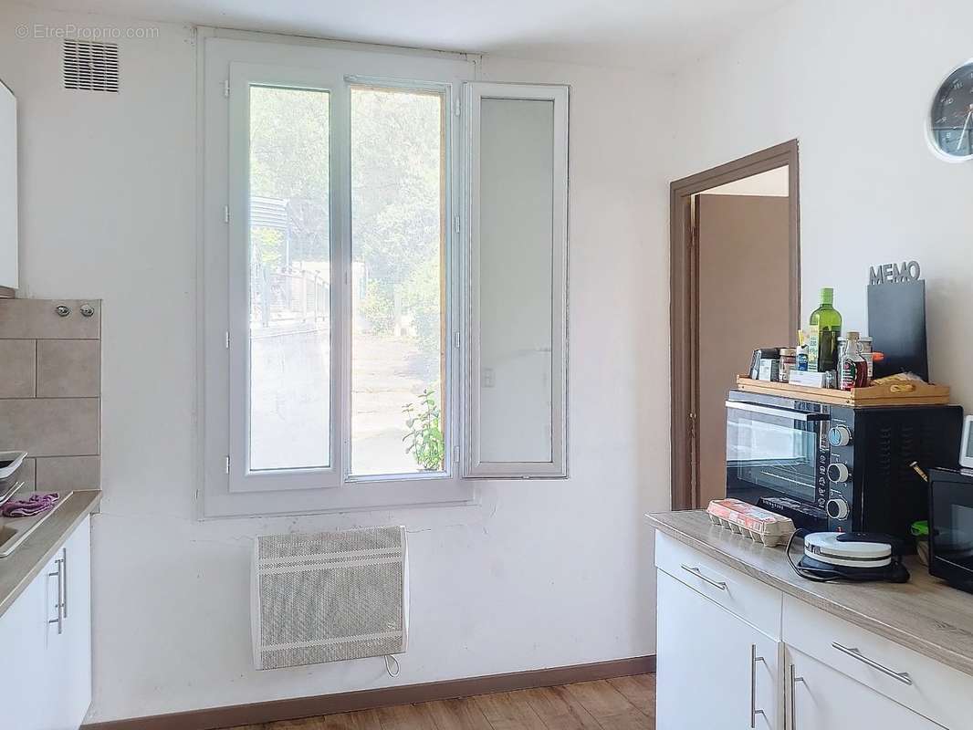 Appartement à LAMALOU-LES-BAINS