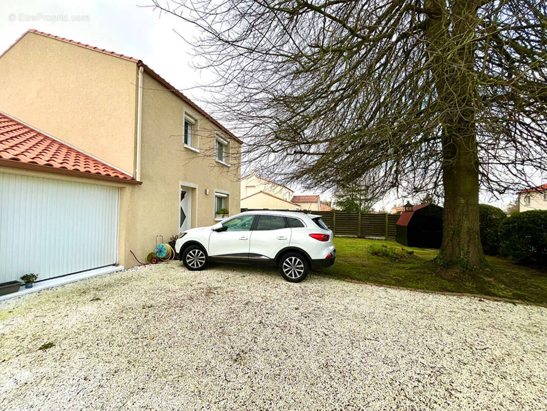 Maison à HAUTE-GOULAINE