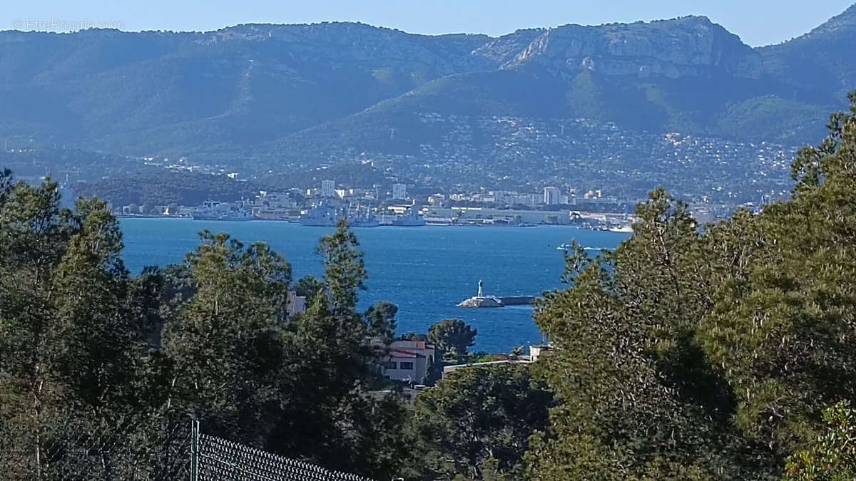 Appartement à SAINT-MANDRIER-SUR-MER