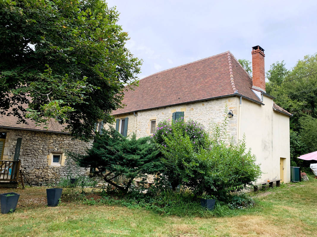 Maison à GOURDON