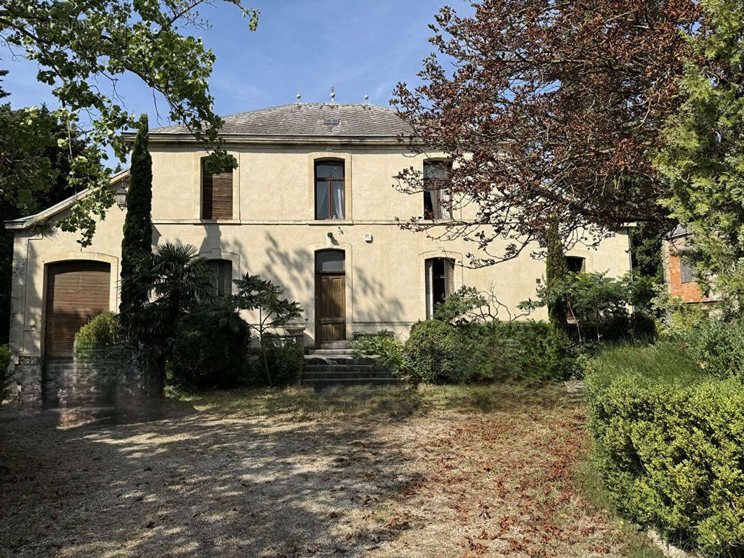 Maison à ORGON