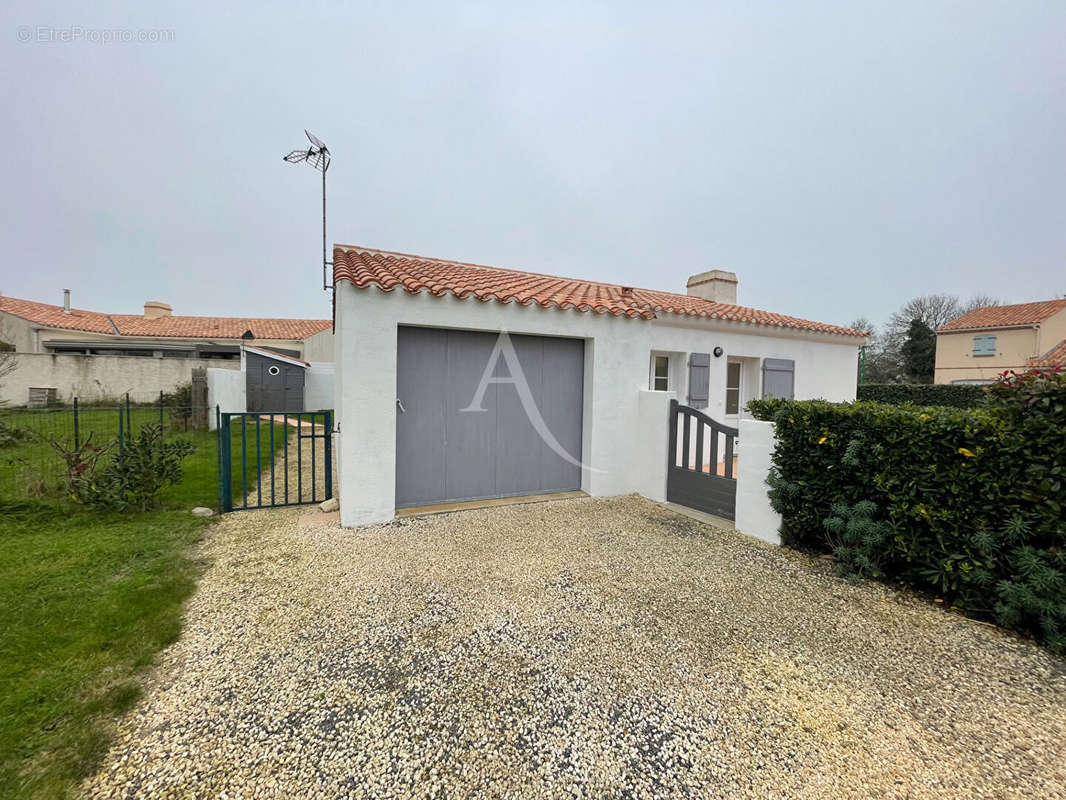 Maison à SAINT-VINCENT-SUR-JARD