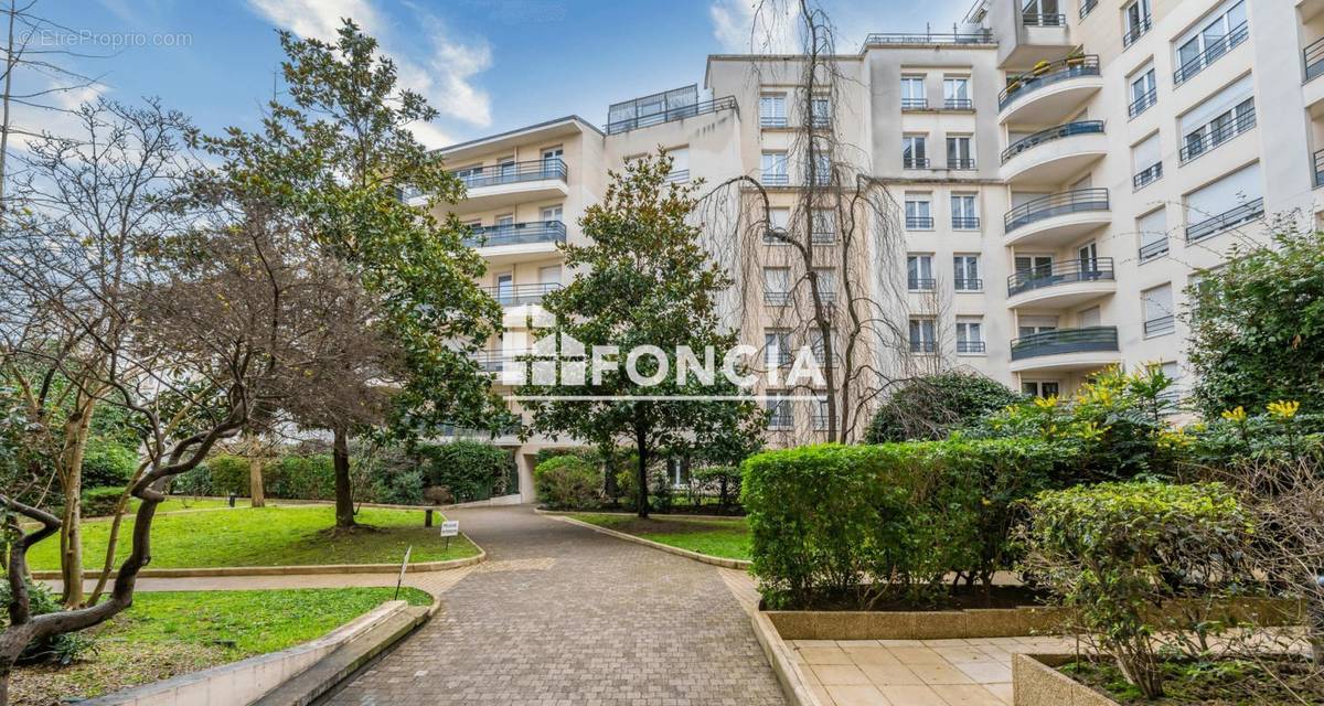 Appartement à COLOMBES