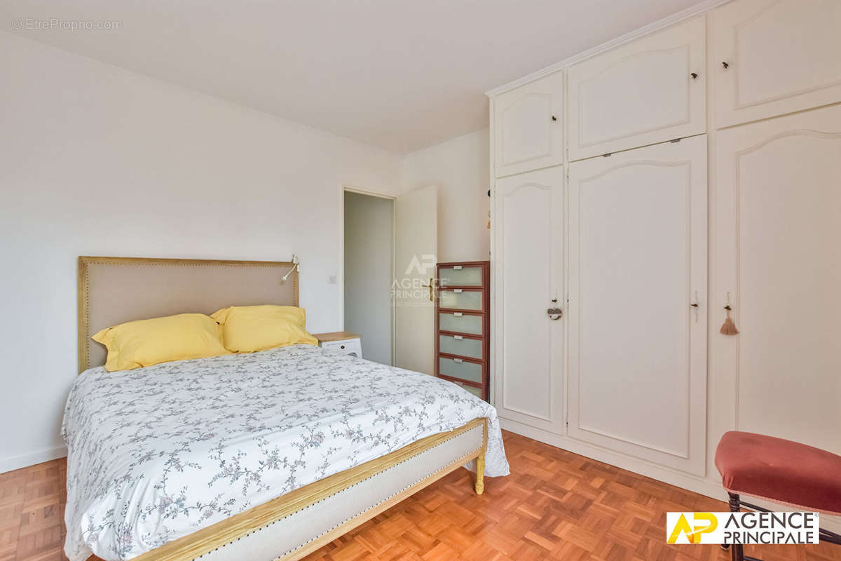 Appartement à MAISONS-LAFFITTE