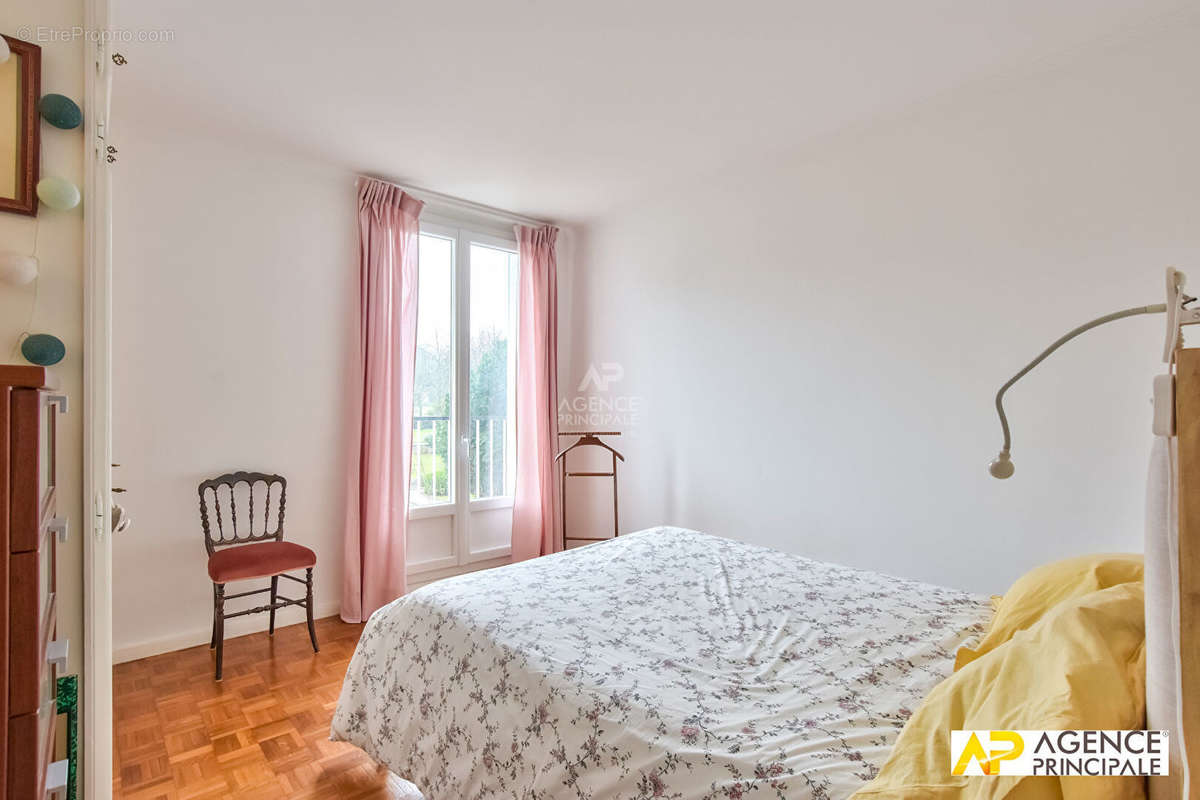 Appartement à MAISONS-LAFFITTE