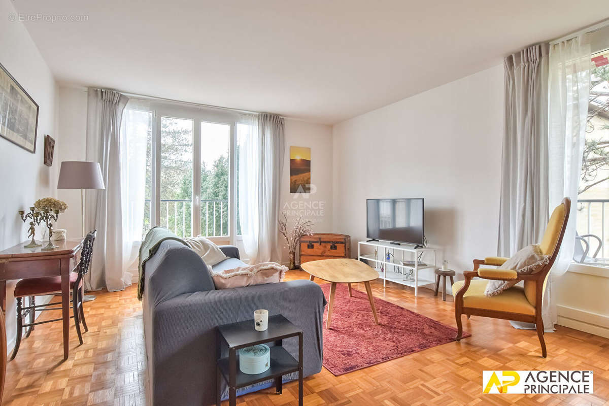 Appartement à MAISONS-LAFFITTE