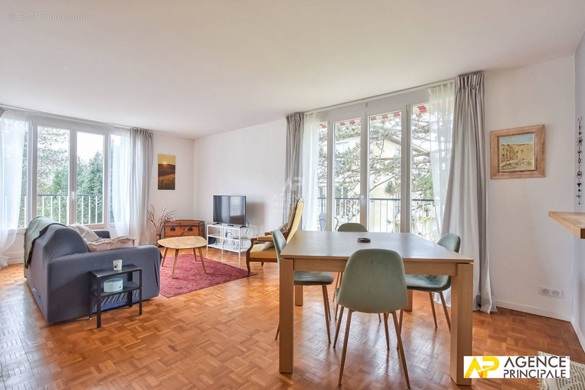 Appartement à MAISONS-LAFFITTE