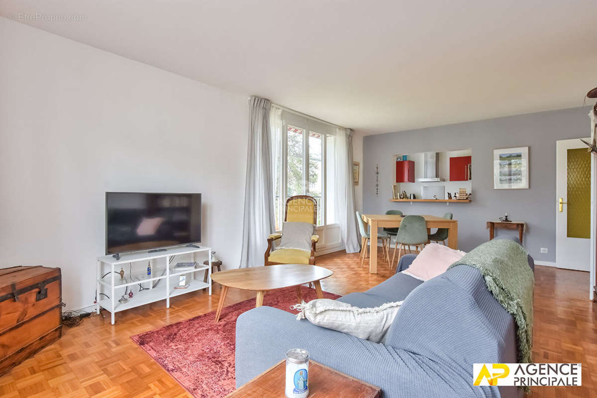 Appartement à MAISONS-LAFFITTE