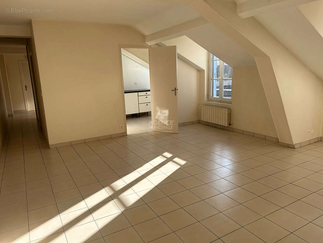 Appartement à MAISONS-LAFFITTE