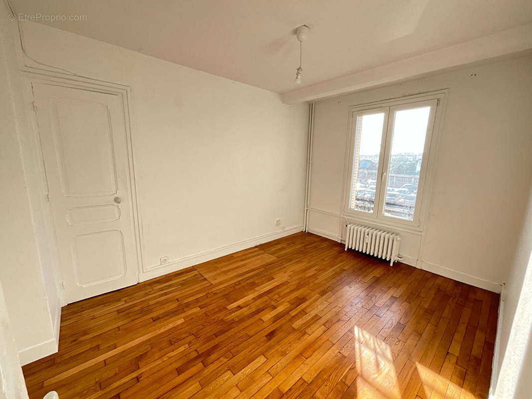 Appartement à FONTENAY-SOUS-BOIS