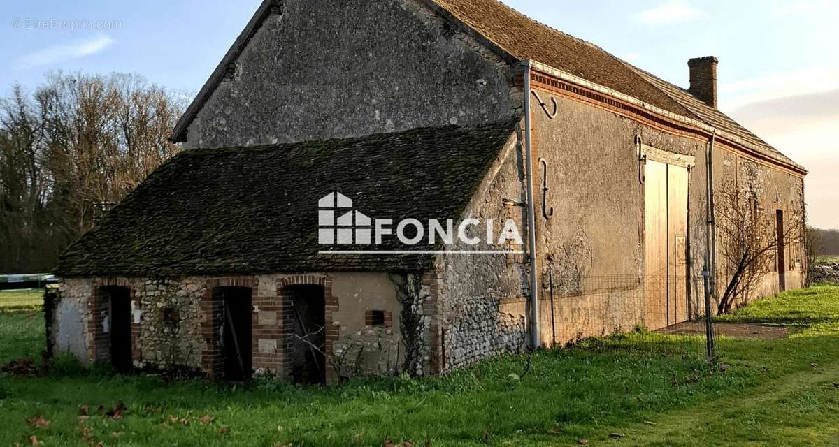 Maison à MEZIERES-EN-GATINAIS