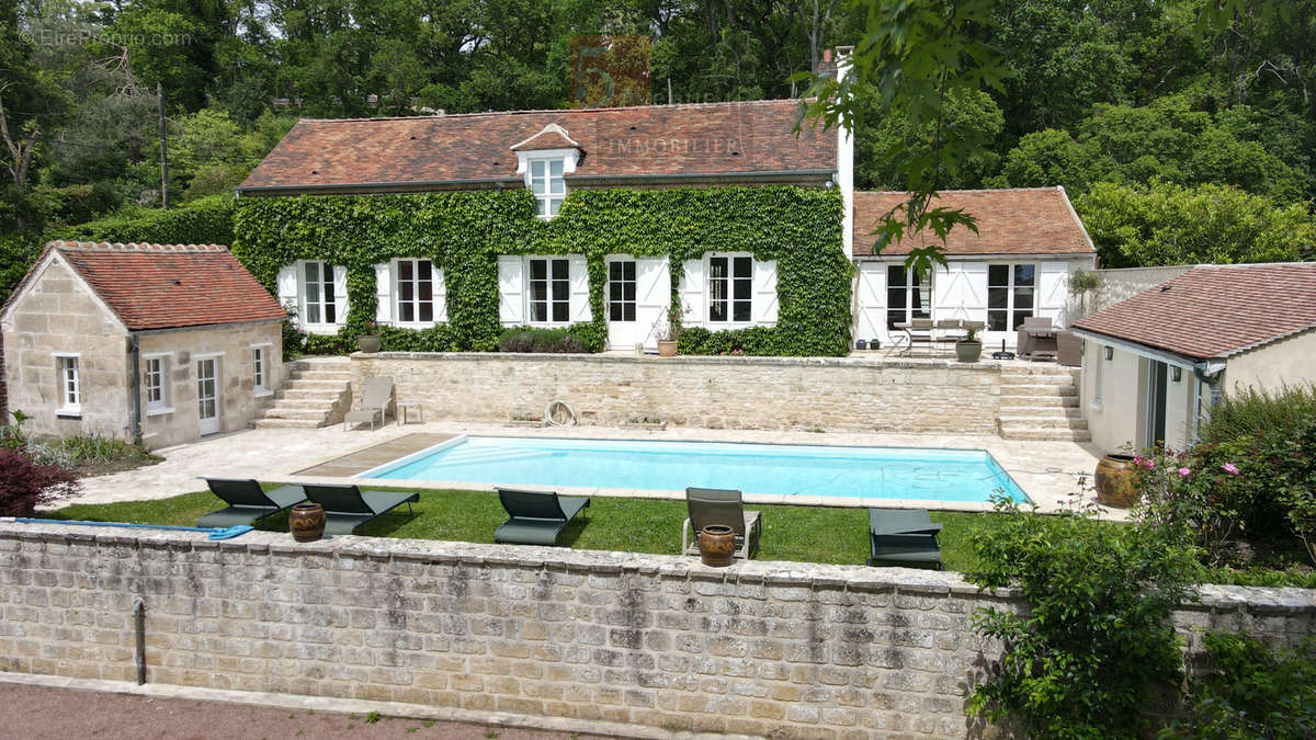 Maison à CHANTILLY