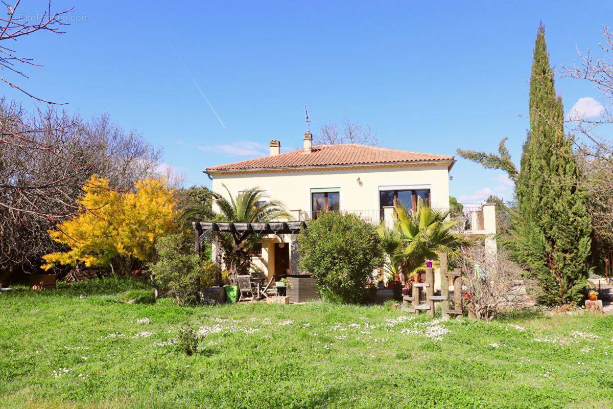 Maison à VILLENEUVE-LES-AVIGNON