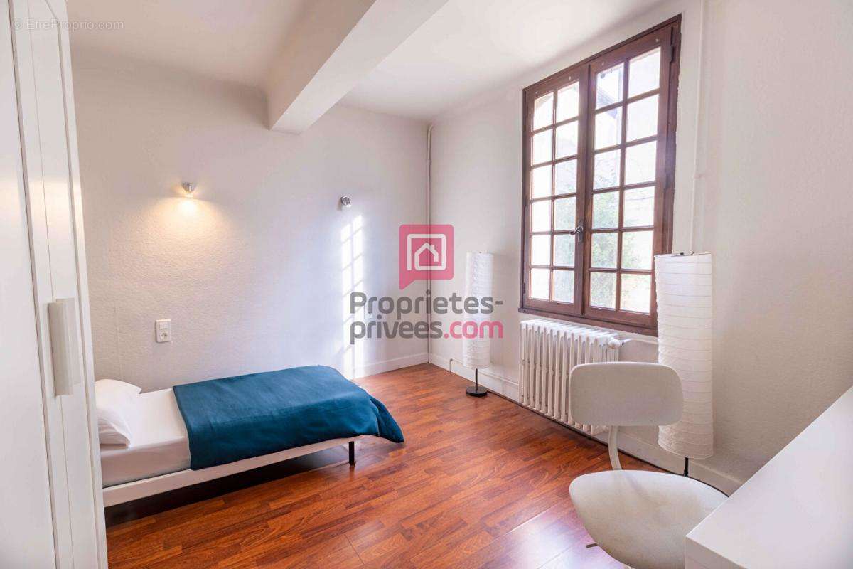 Appartement à VILLENEUVE-LES-AVIGNON