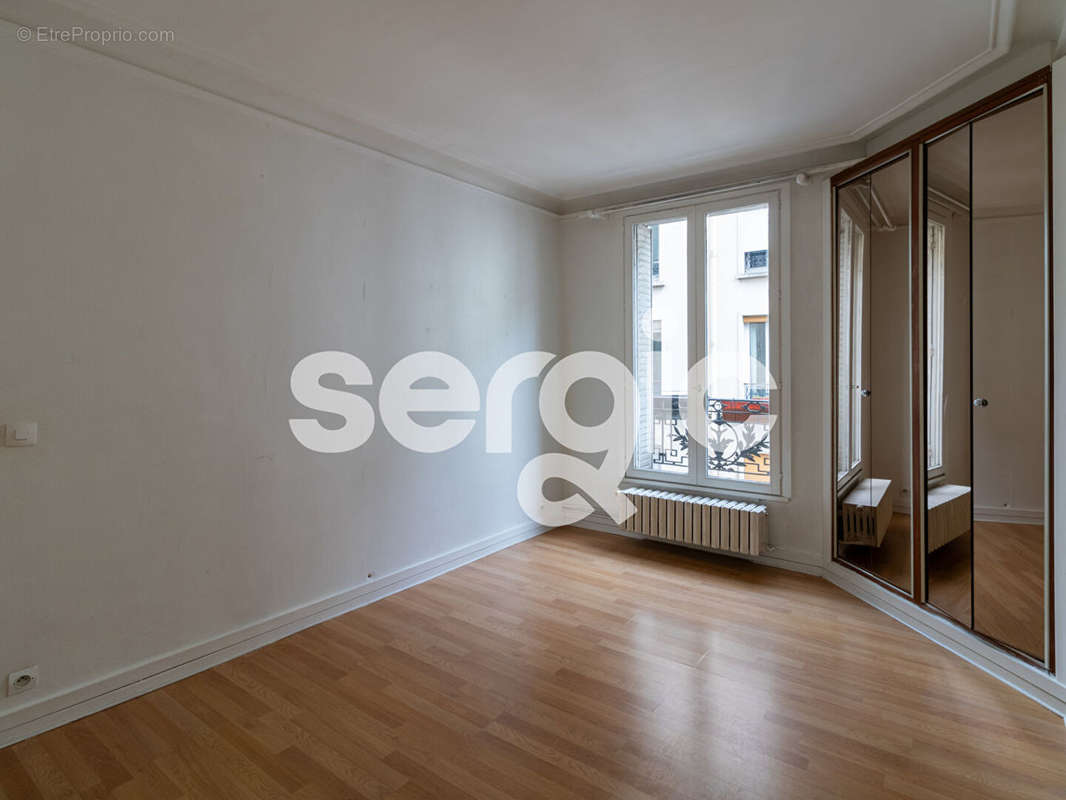 Appartement à PARIS-14E