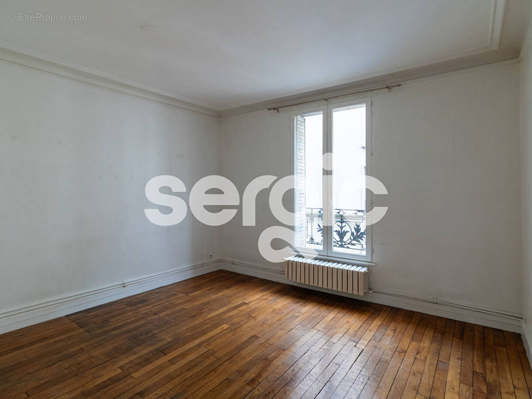 Appartement à PARIS-14E