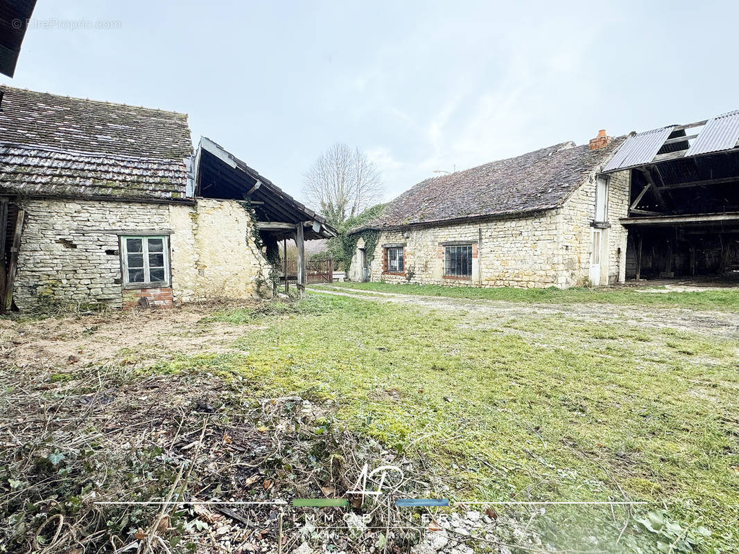 Maison à BEIRE-LE-CHATEL