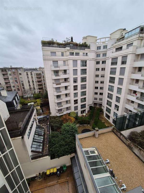 Appartement à LEVALLOIS-PERRET