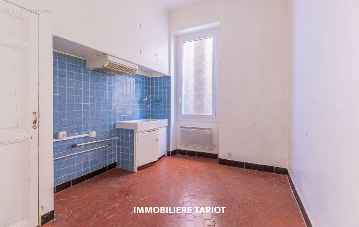 Appartement à MARSEILLE-7E