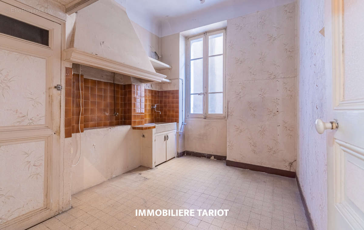 Appartement à MARSEILLE-7E