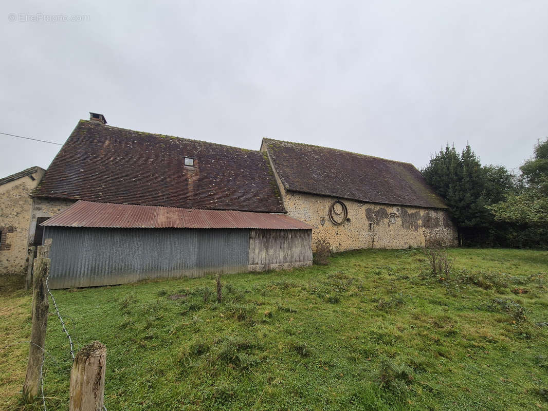 Maison à MOUTIERS-AU-PERCHE