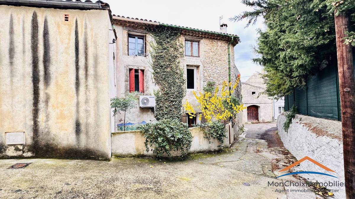 Maison à SAINT-BAUZILLE-DE-LA-SYLVE