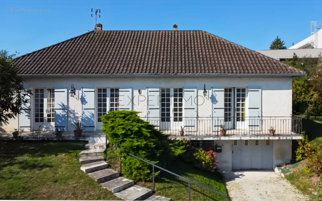 Maison à CASTILLONNES