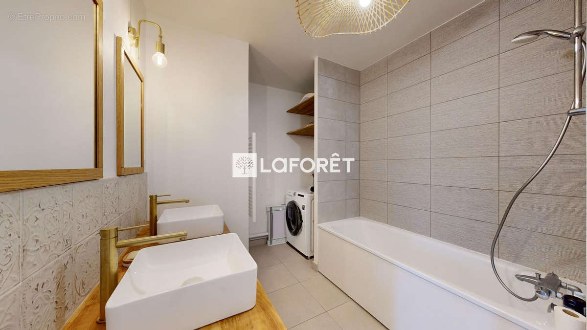 Appartement à NANTERRE