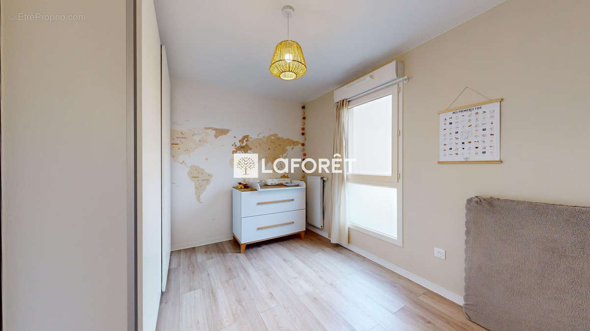 Appartement à NANTERRE