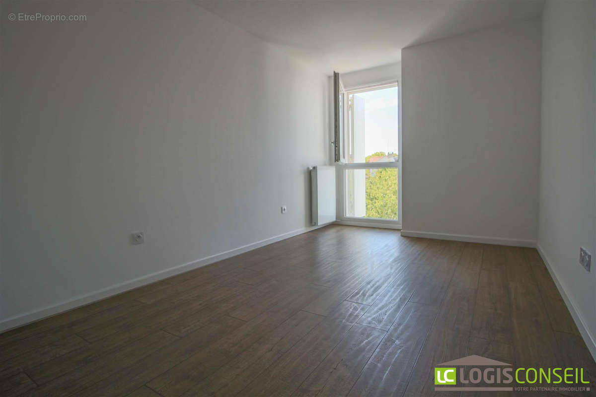 Appartement à BOURG-LA-REINE