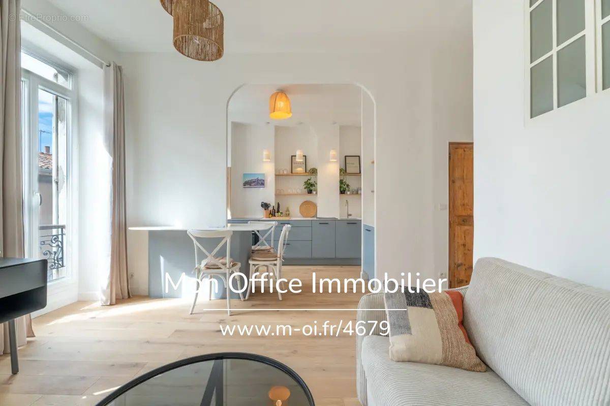 Appartement à MARSEILLE-5E