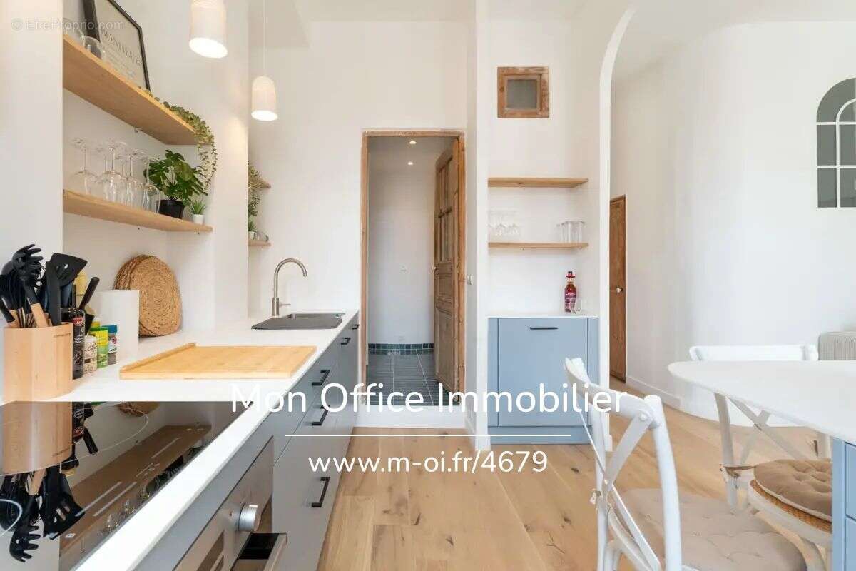 Appartement à MARSEILLE-5E