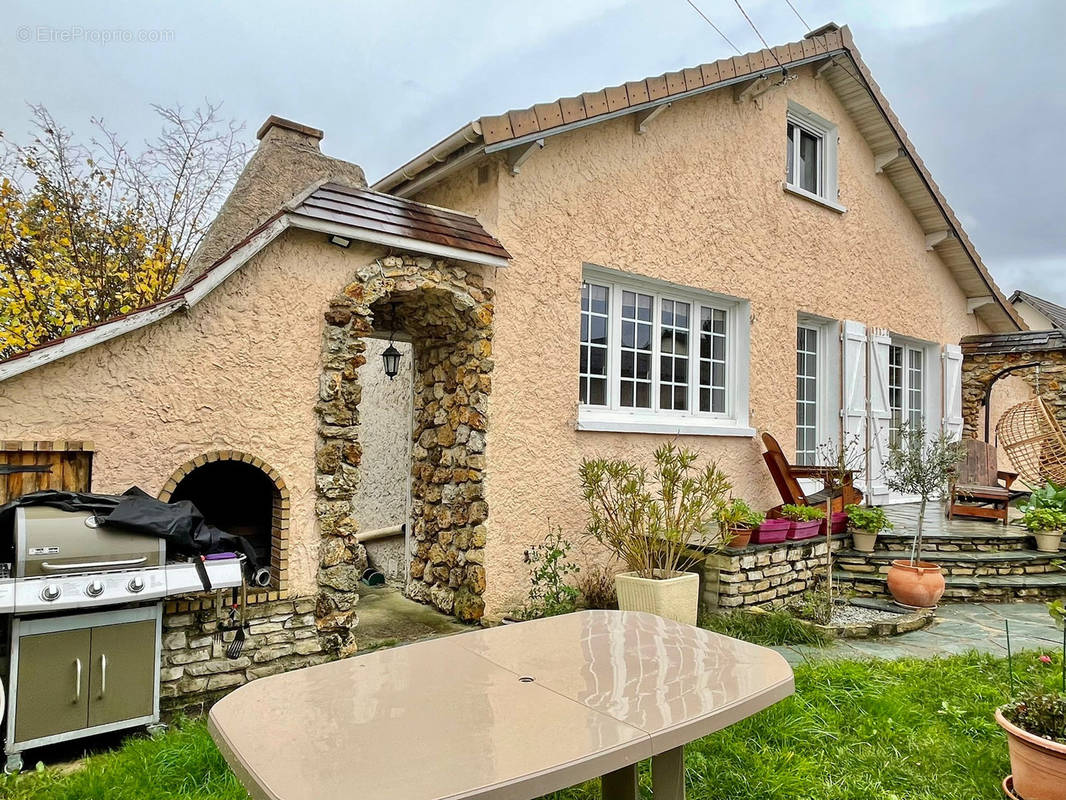 Maison à TREMBLAY-EN-FRANCE