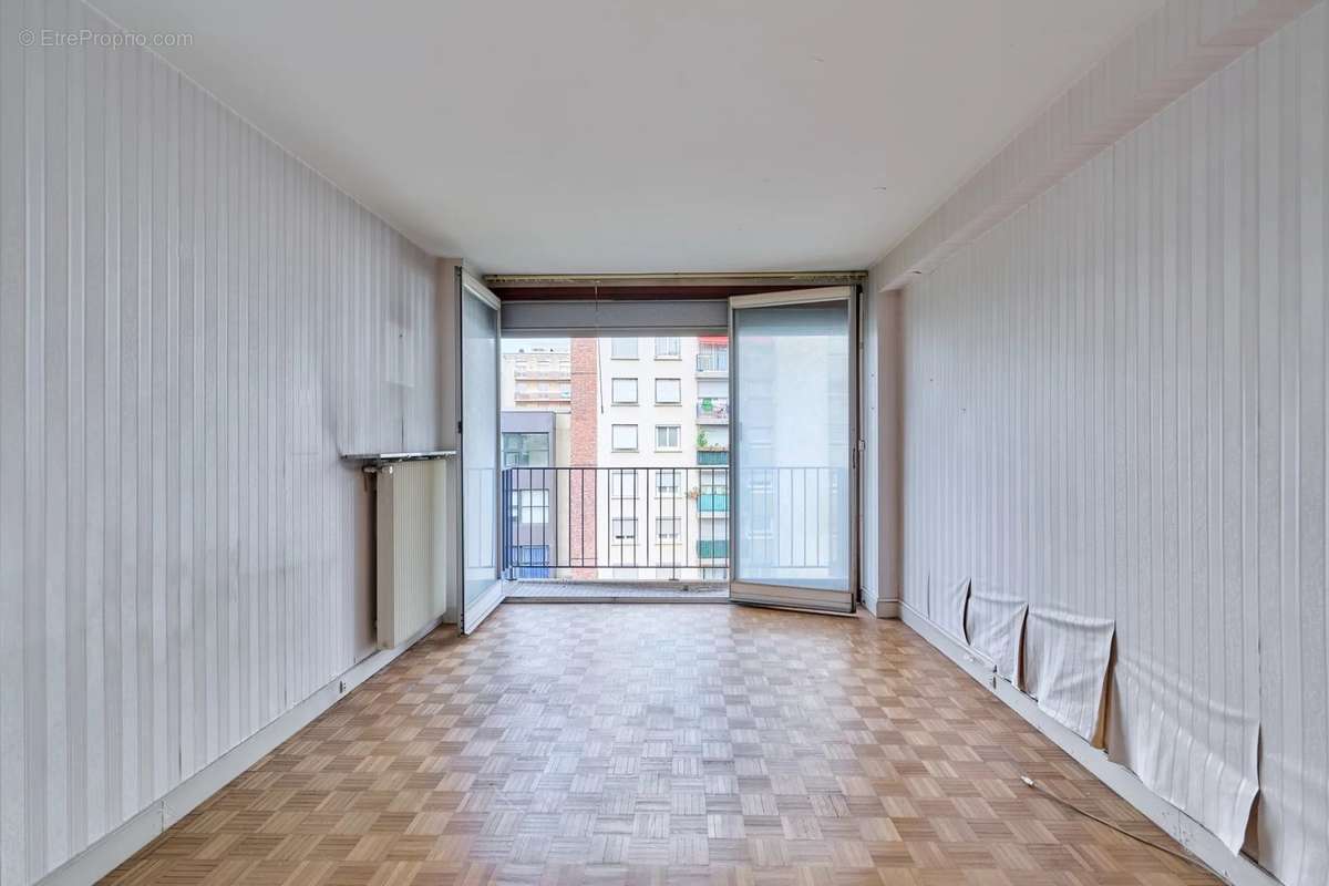 Appartement à PARIS-20E