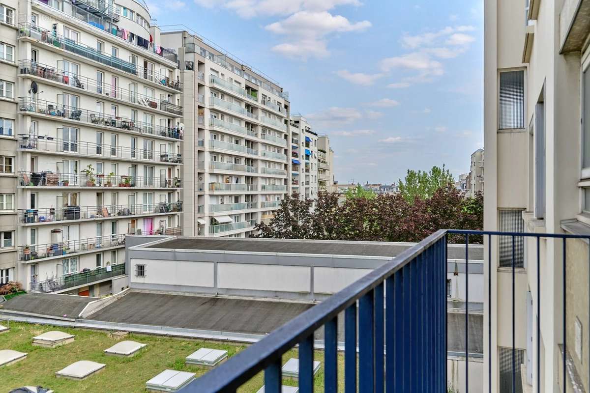 Appartement à PARIS-20E